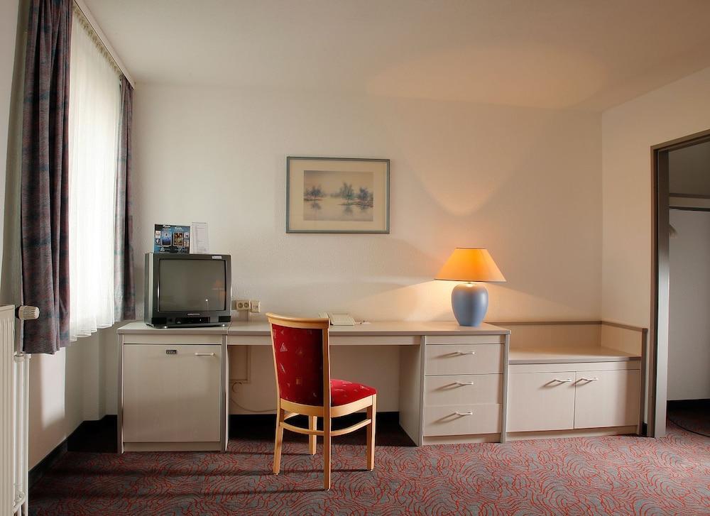Days Inn Kassel Hessenland Екстер'єр фото
